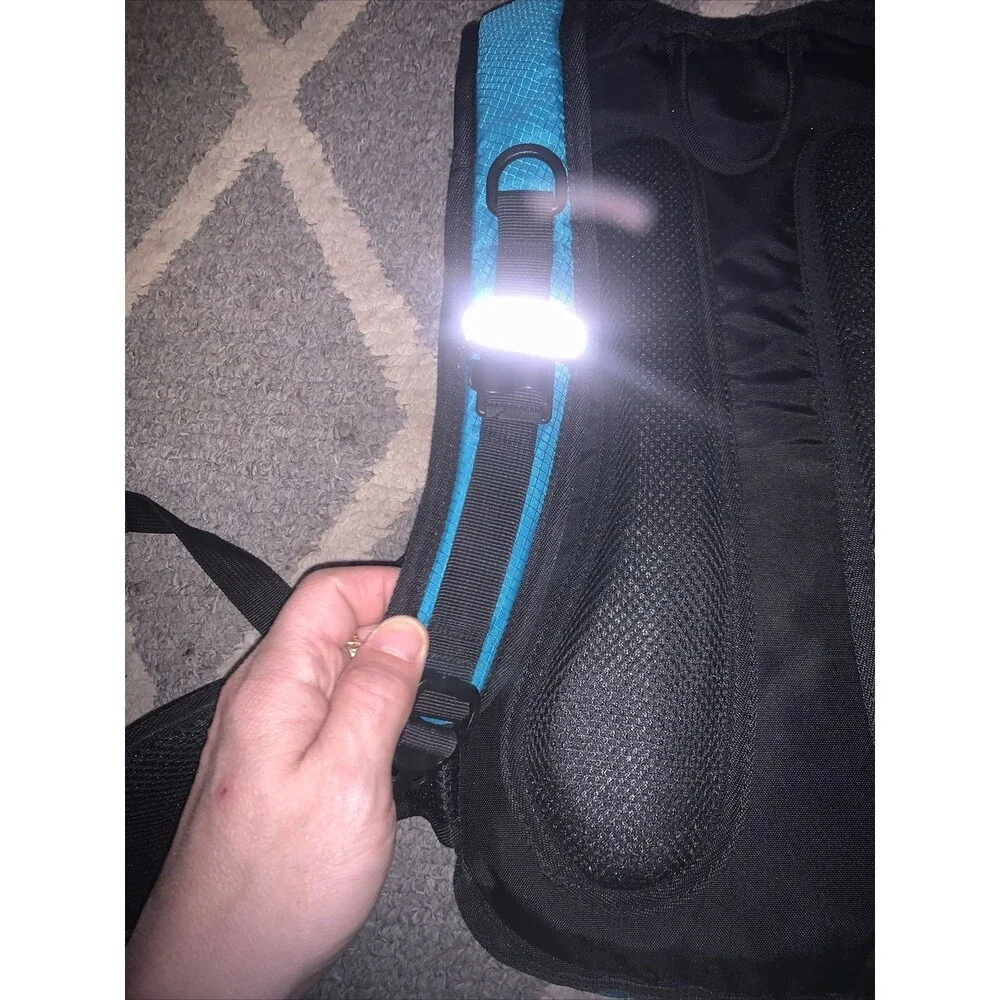 Mothybot Hydration Backpack 2L Insulated Water Bladder Aqua Blue Hiking Festival